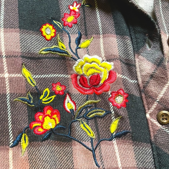 Blouse - Picture 2 of 3